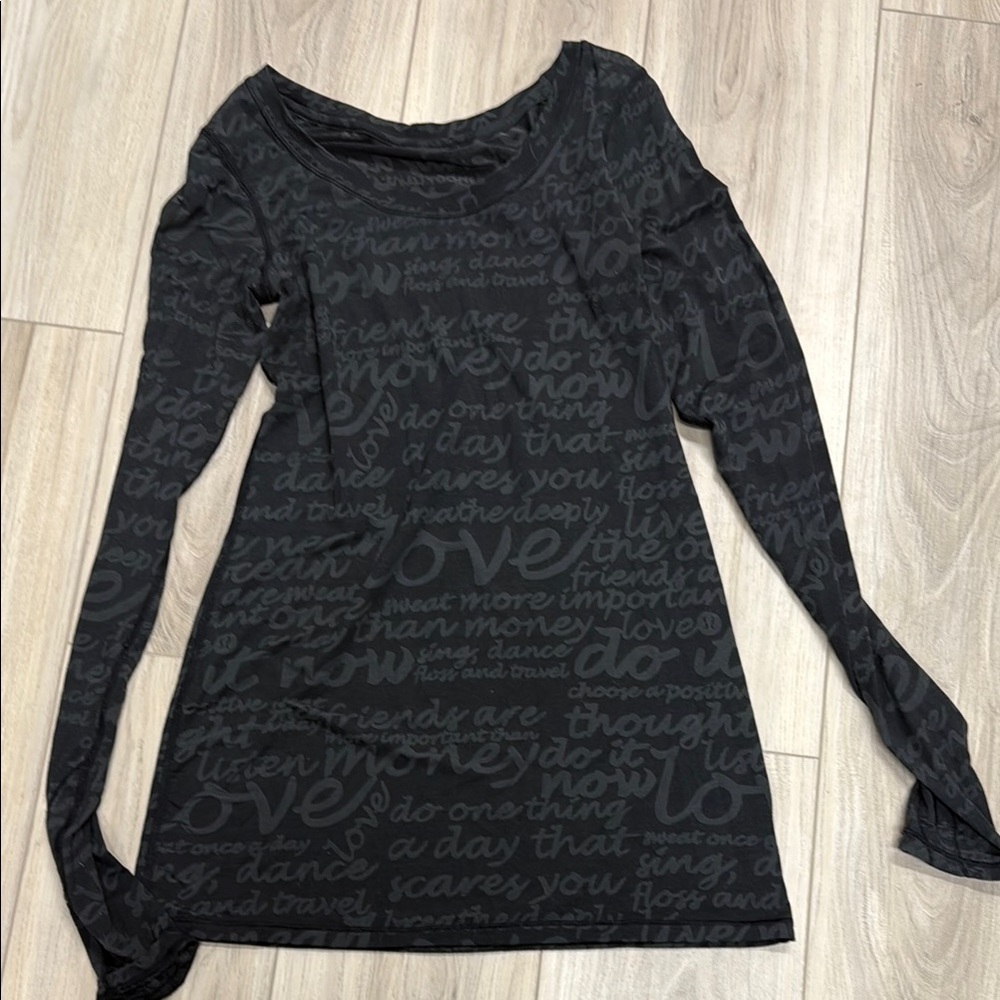 Black Long Sleeve Graphic Top